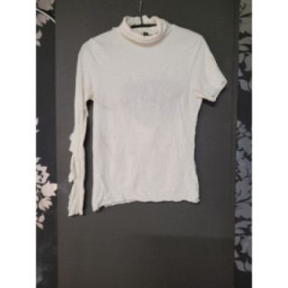 Col roulé déchiré dépareillé