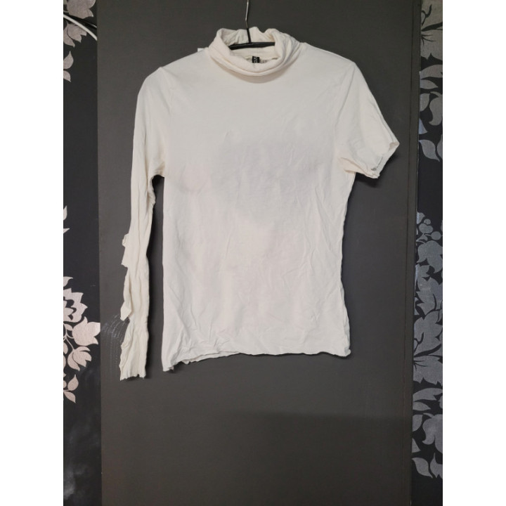 Col roulé déchiré dépareillé