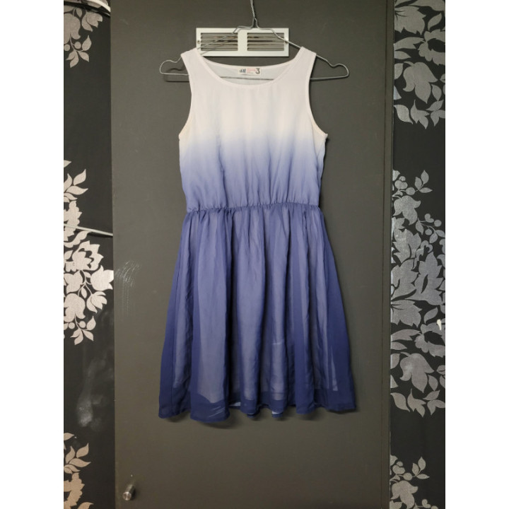 Robe dégradée bleue et blanche