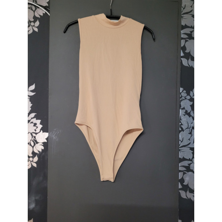 Body chair échancré