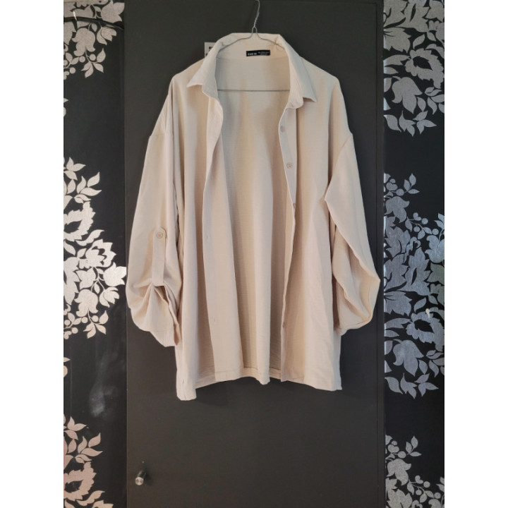 Chemise légère beige (voir short assorti)