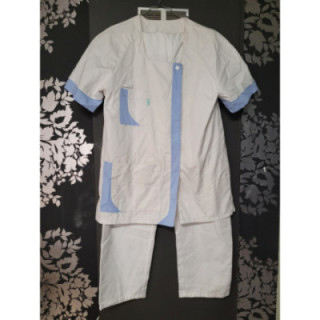 Tenue infirmier
