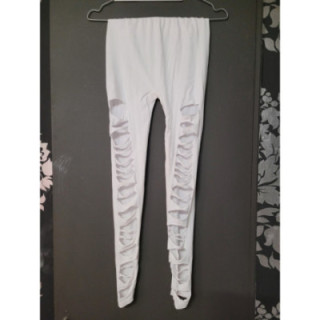 Legging troué blanc (matière collante)